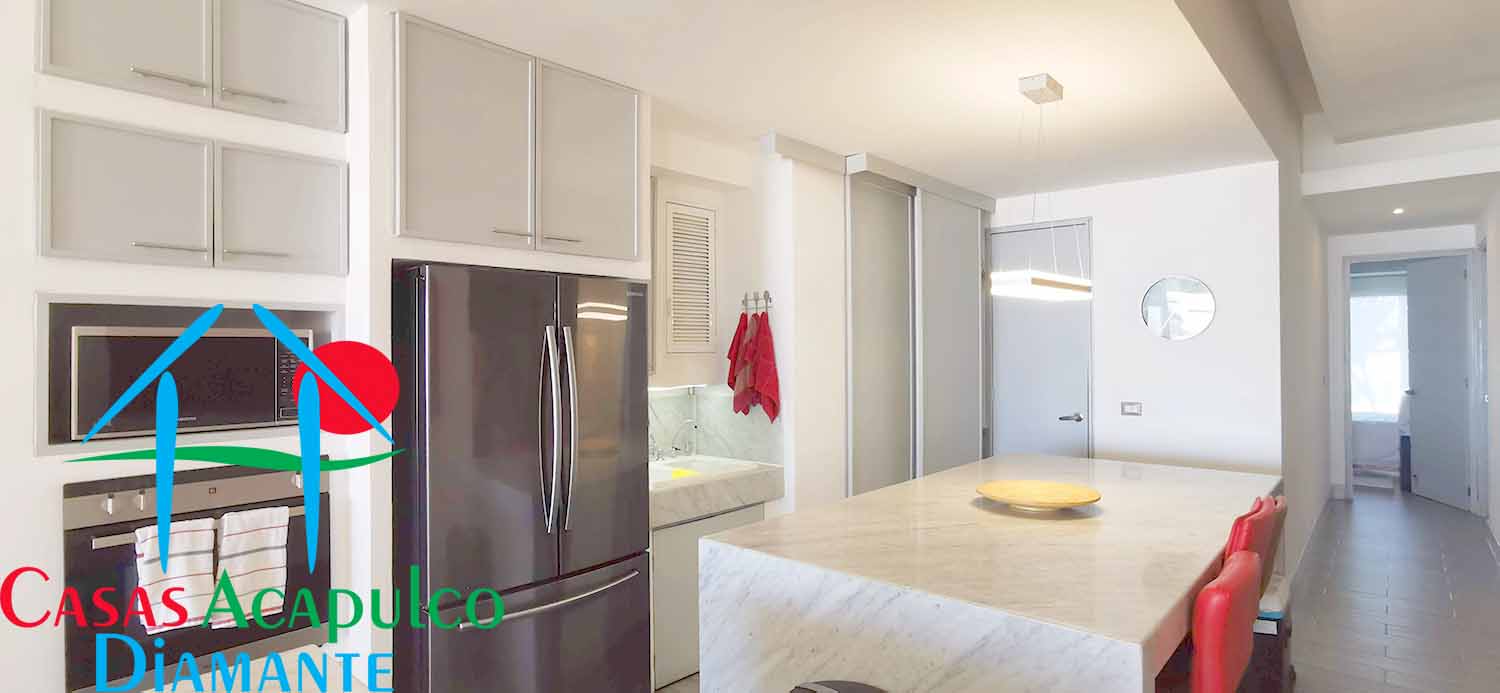 Ocean Front 202 - Cocina antes de Otis 3 Ocean Front 202 - Cocina antes de Otis 3